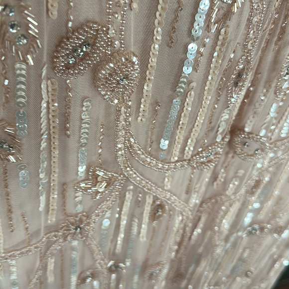 MAC DUGGAL
Pink Embellished Cap Sleeve Faux Wrap Trumpet Gown size 8. - Picture 16 of 17